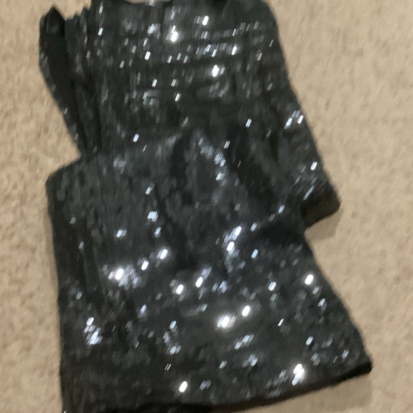 Indian Designer black sequin saree - Picture 3 of 11